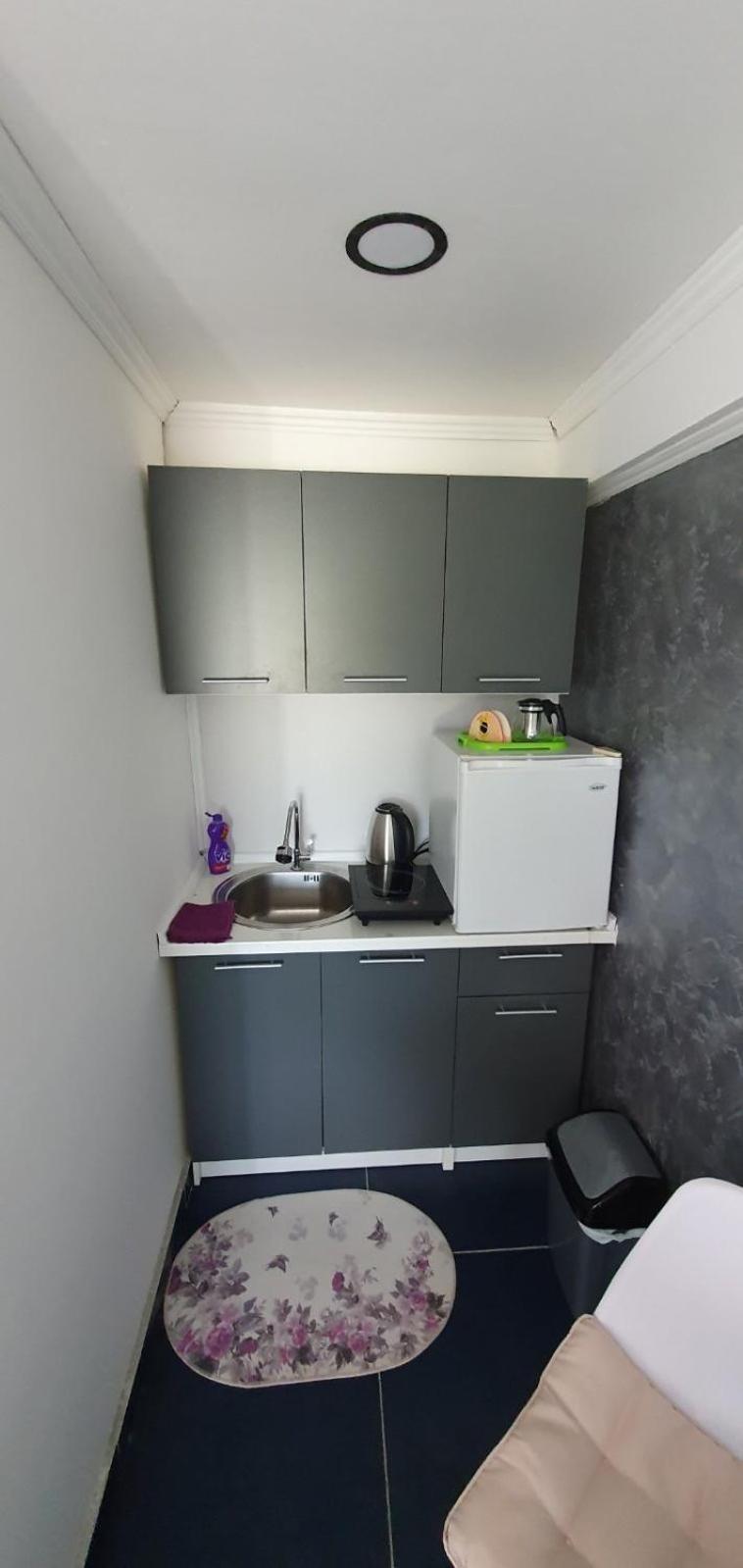 Cozzy Apartment Near The Aiport Podgorica Mitrovici  Luaran gambar