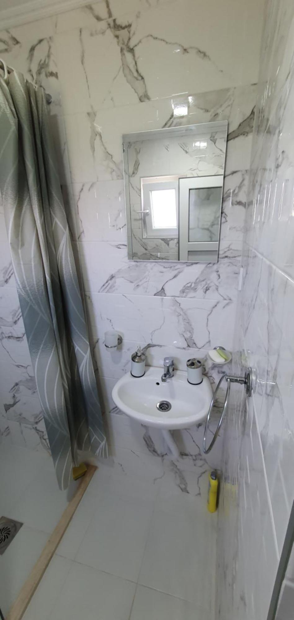 Cozzy Apartment Near The Aiport Podgorica Mitrovici  Luaran gambar